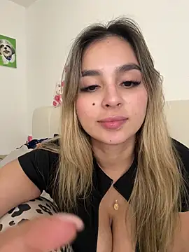 oriana_zoeee Live Webcam on Stripchat