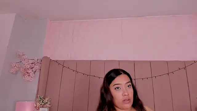 MollyBigBoobs12