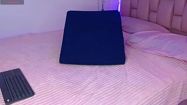 Ivyy_Crystal