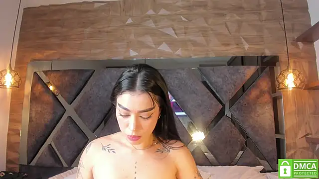 Scarlet__Jones_