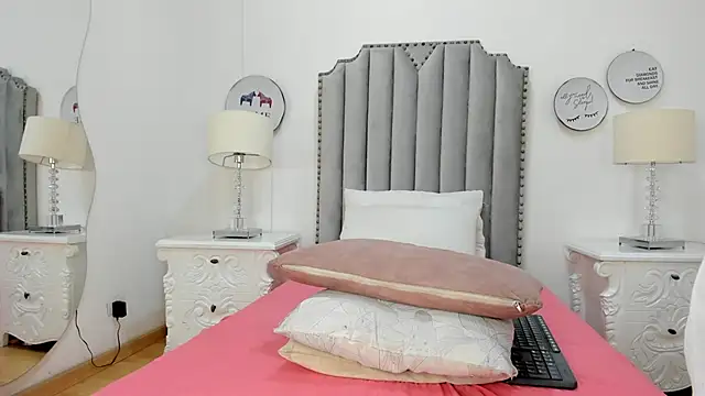  SamantaMarquez chat room
