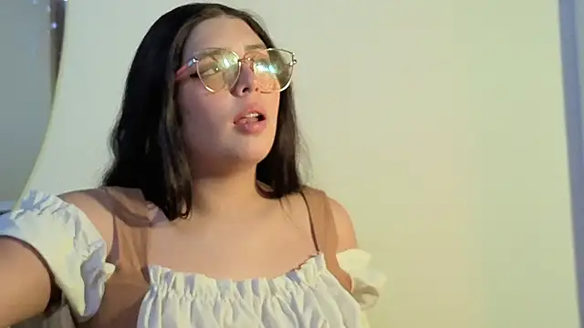 Paola_Lyon_
