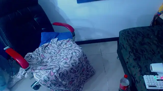 XxxReinaSexyBodyxxX777