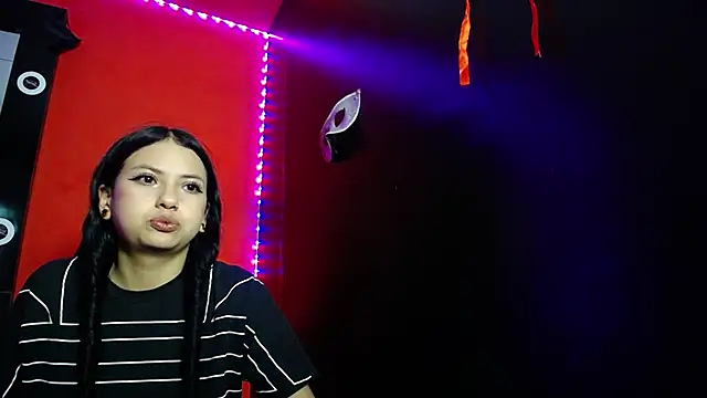  LaurynBennett_ chat room