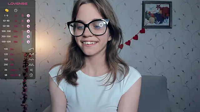 JoanBaggott from StripChat is Freechat