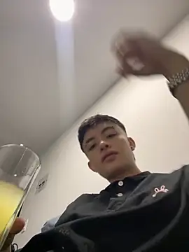 nico_18x