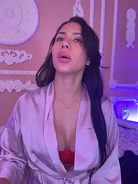 ArianaReynoldss