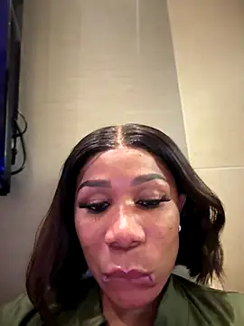 Belle___'s Stripchat show and profile
