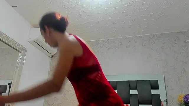 missdiabla_ - MissDiabla_'s free webcam - UK Sex Cams