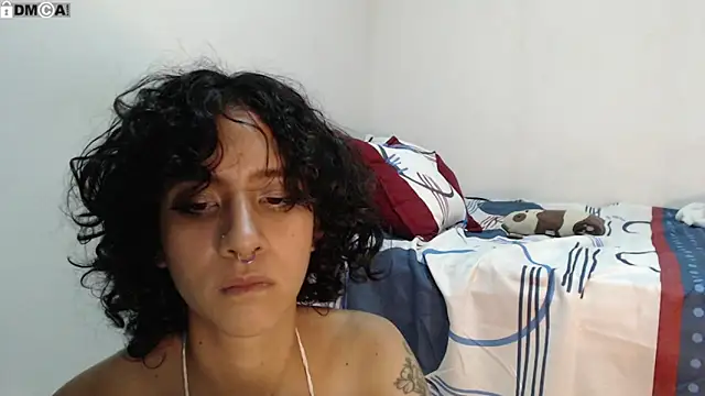 AlinaWoolf_