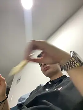 nico_18x