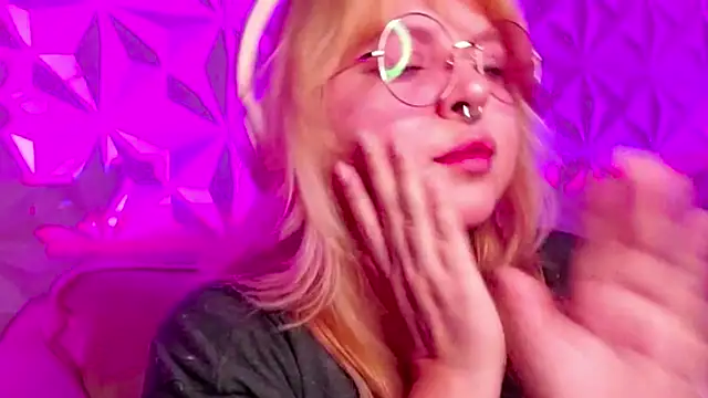 Satyn_doll