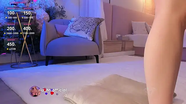 Mia_Mi_