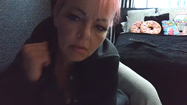 rileyraerhoads - Rileyraerhoads's free webcam - UK Sex Cams