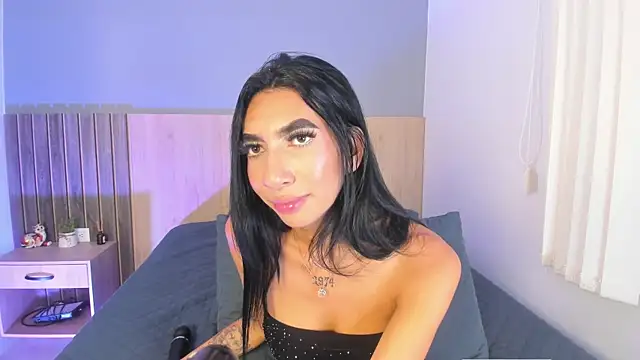 _Ashly_77