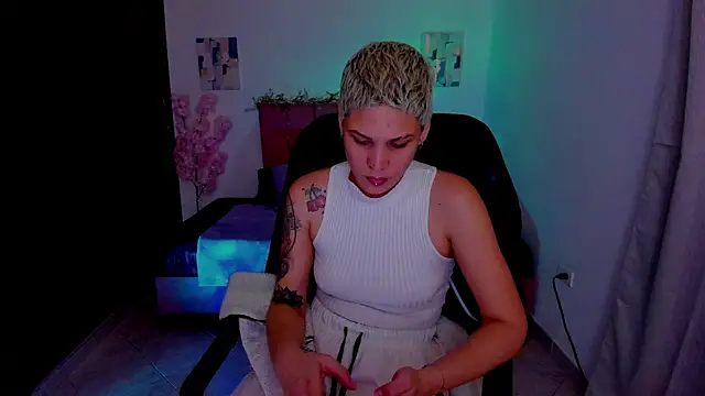Charlee_pink