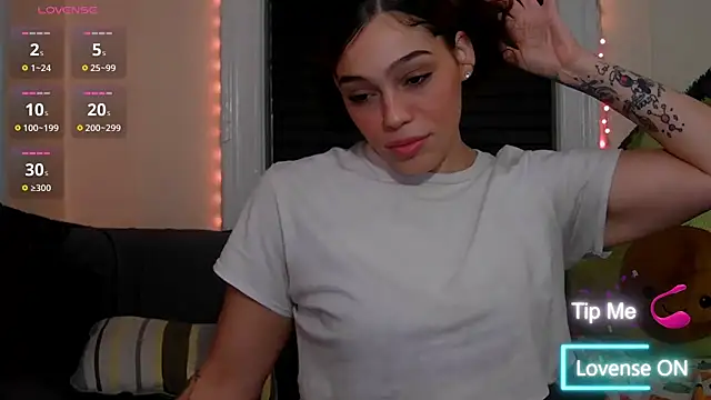 sapphirestorm8 from StripChat is Freechat