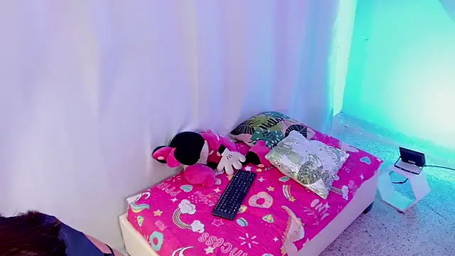 mishel_hott