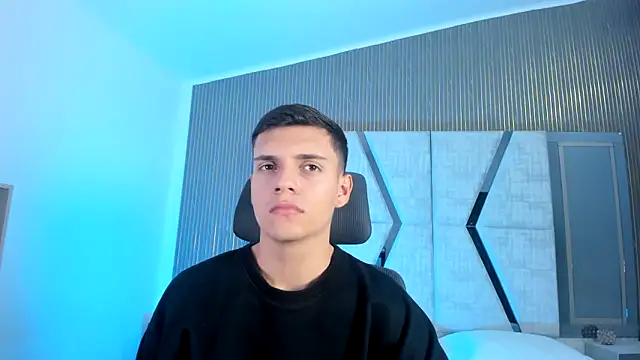 jacobroberts1 - JacobRoberts1's free webcam