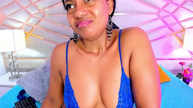 kamila-kane - Kamila-Kane's free webcam - UK Sex Cams