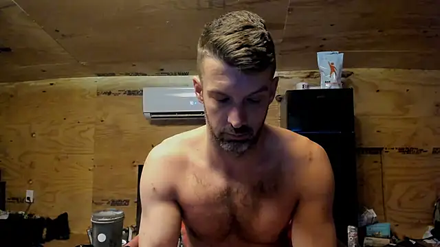 kenny_kyle (Ask my age) - naked 5 mins