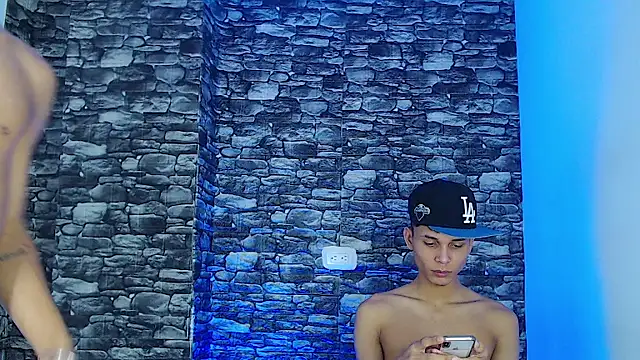 THE_HOT_BOYS_ Live Webcam on Stripchat