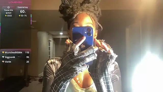 maskedgirl5005
