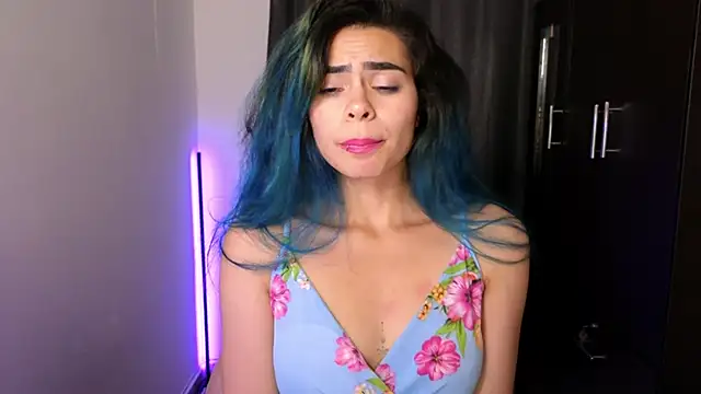 sexyladyy_ - Sexyladyy_'s free webcam - UK Sex Cams