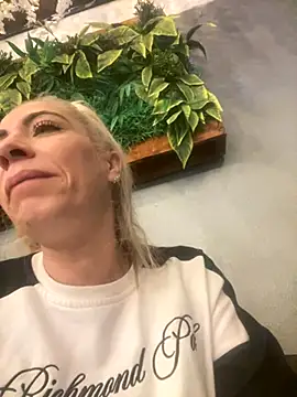 viktoria_davis_