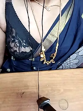 Tamil_Radha