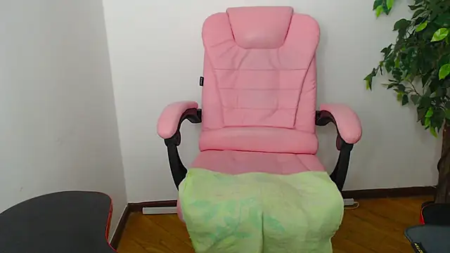 Erika_bestboobs