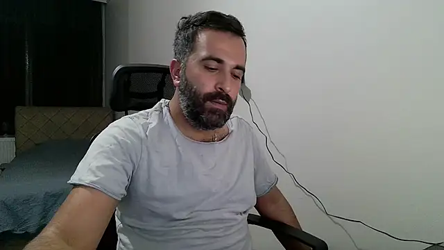 tgltplsr - Tgltplsr's free webcam