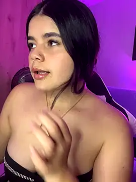 pretty_angela1