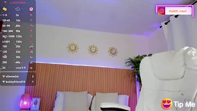 violett_mae