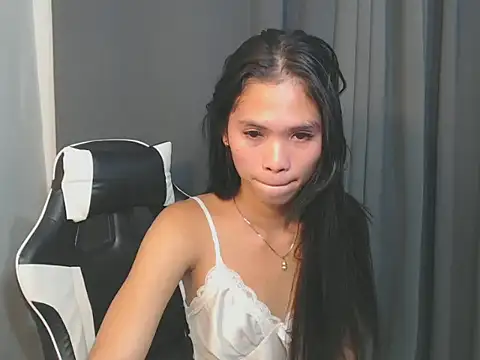 hugecock_petite