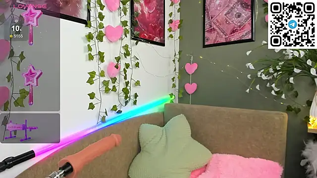  Selena_Lune chat room