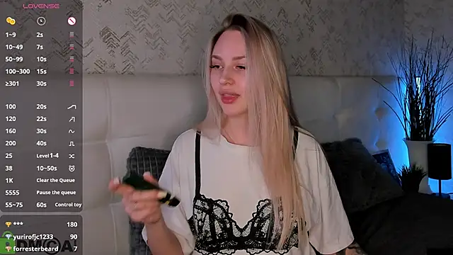 carol__cox - Carol__Cox's free webcam - UK Sex Cams