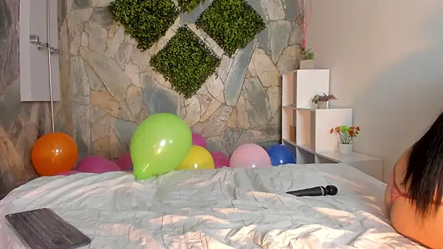 lunaalynch - Lunaalynch's free webcam - UK Sex Cams