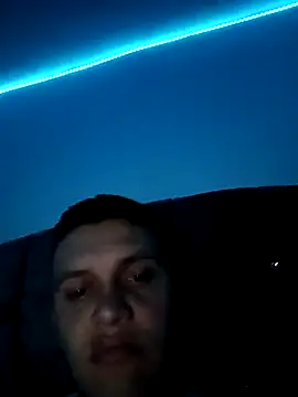 three2003 - Three2003's free webcam
