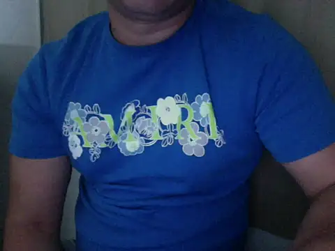 zeusmasterhorny - Zeusmasterhorny's free webcam