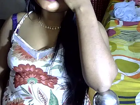 Nusrat_Faria07