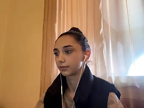  LinaMour chat room