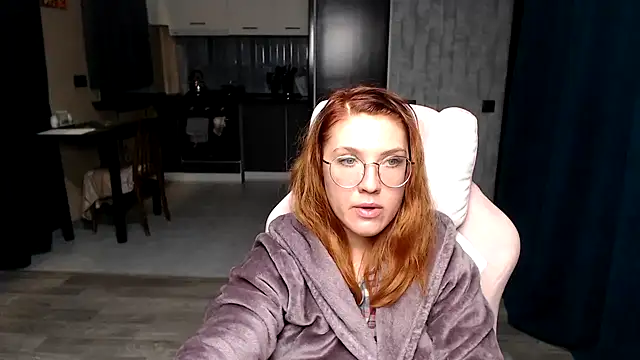  Reginasmilee chat room