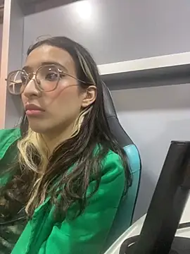 Emilia_Bons