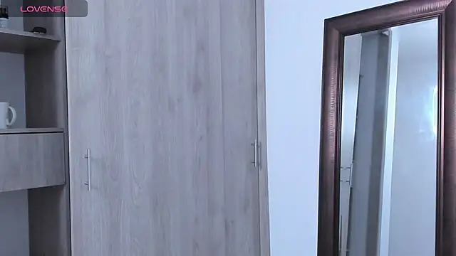 kinglevi01 - KingLevi01's free webcam - UK Sex Cams