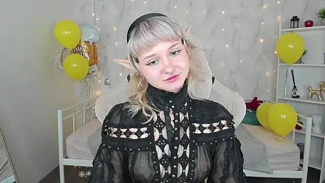 Tori_Cutie from StripChat is Freechat