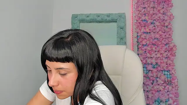 aurora_jones_