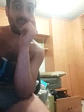 skrigul12 - Skrigul12's free webcam