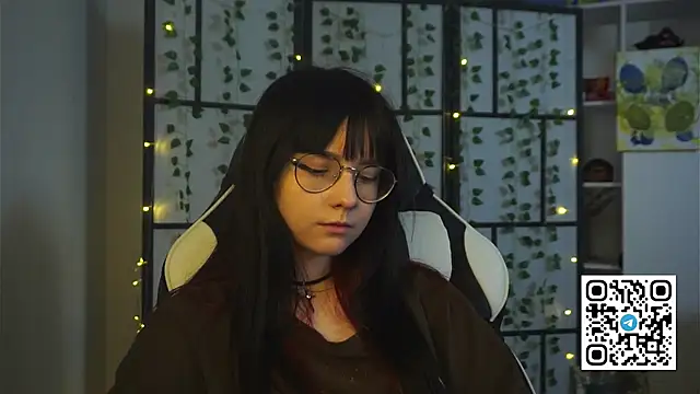  BereniceBattersby chat room