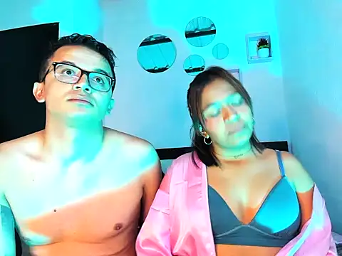 Giorose19 on StripChat